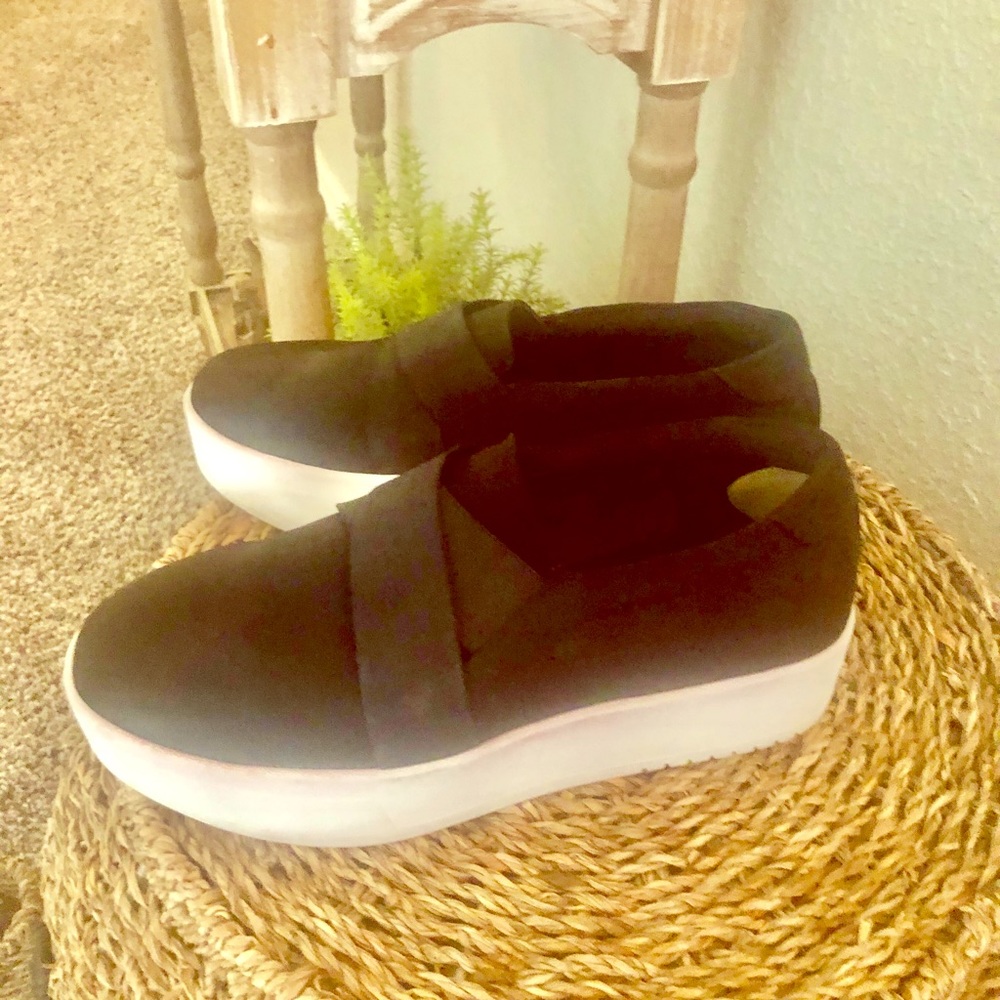 Call it spring sneakers